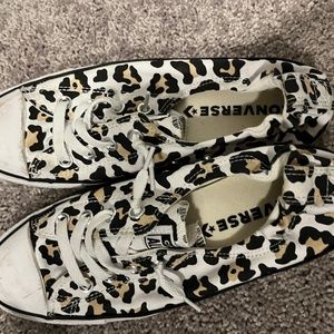 Leopard no tie converse